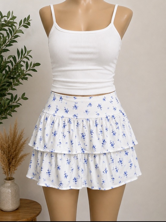 wild fable Dresses & Skirts - New Wild Fable floral skort in a size Medium.
